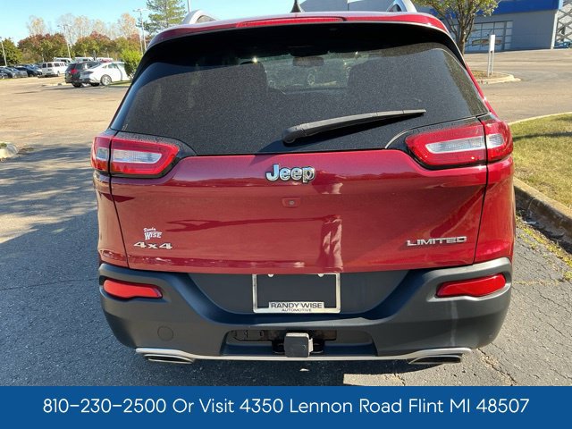 Used 2016 Jeep Cherokee Limited w/ Luxury Group AWD/4WD image 10