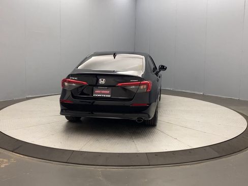 Used 2023 Honda Civic Sport image 4