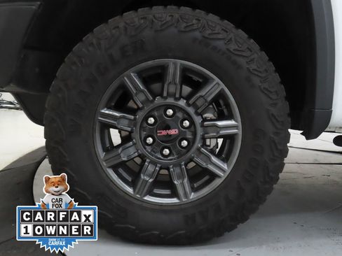 Used 2024 GMC Sierra 1500 AT4X image 26