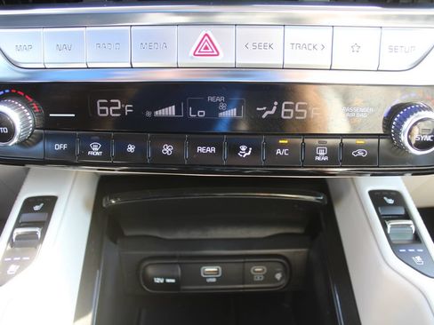 Used 2024 Kia Telluride SX FWD image 50