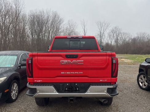 Used 2024 GMC Sierra 2500 SLT w/ SLT Convenience Package image 8