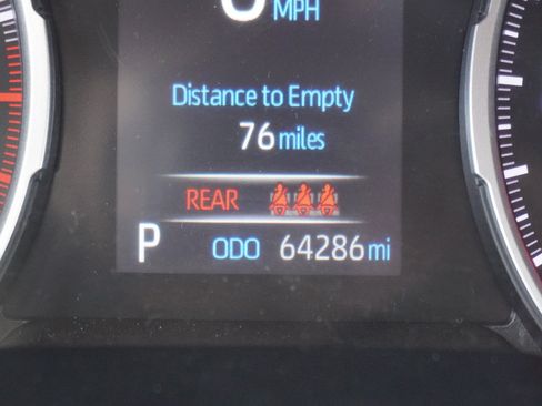 Used 2022 Toyota RAV4 XLE w/ Convenience Package FWD image 24