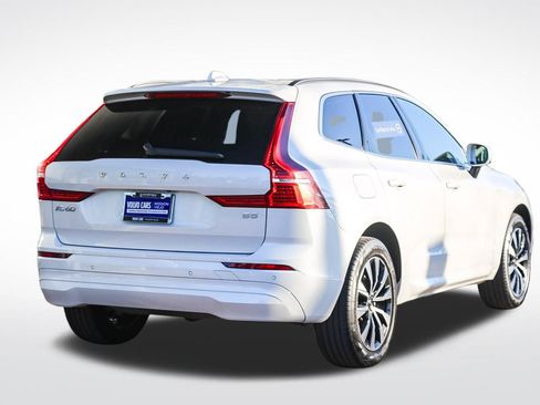 Used 2023 Volvo XC60 B5 Core w/ Protection Package image 7
