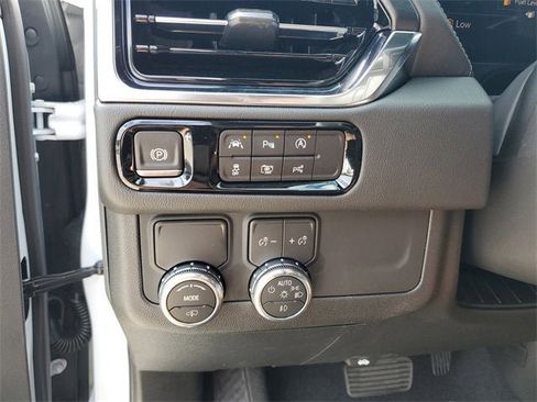 New 2026 GMC Yukon XL Denali image 29