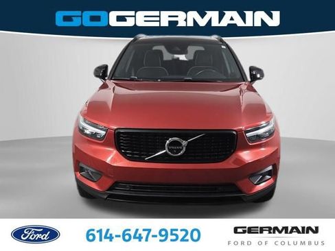 Used 2021 Volvo XC40 T5 R-Design AWD/4WD image 3