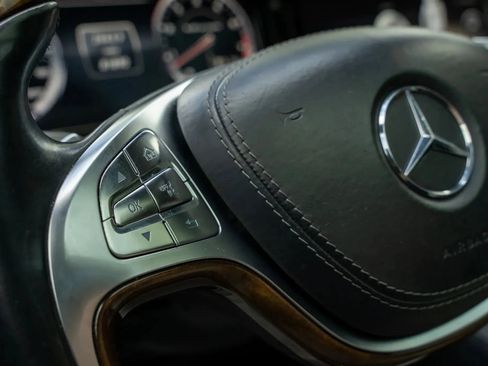 Used 2014 Mercedes-Benz S 63 AMG 4MATIC Sedan image 28