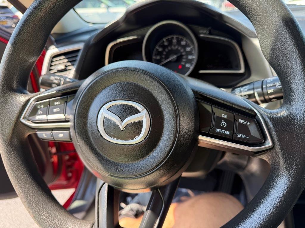 Used 2018 MAZDA MAZDA3 Sport FWD image 32