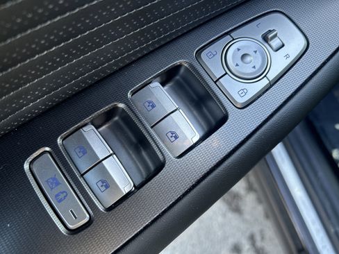 Used 2024 Hyundai Palisade Calligraphy image 21