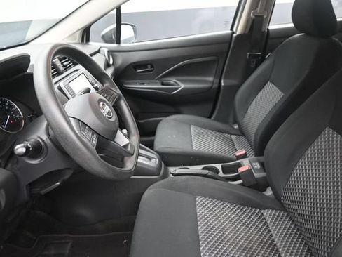 Used 2023 Nissan Versa S FWD image 16