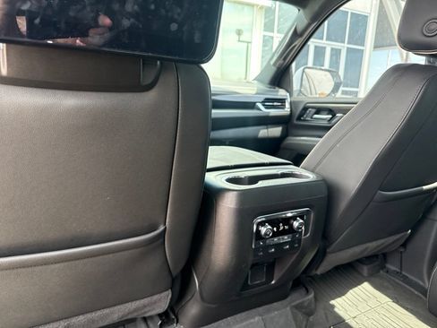 Used 2026 GMC Yukon Elevation w/ Elevation Premium Package AWD/4WD image 15