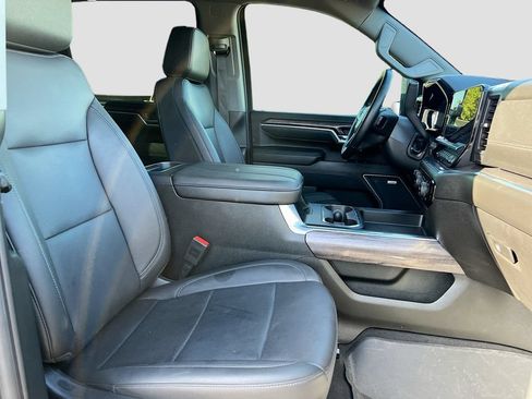 Used 2025 Chevrolet Silverado 2500 LTZ w/ LTZ Plus Package AWD/4WD image 28