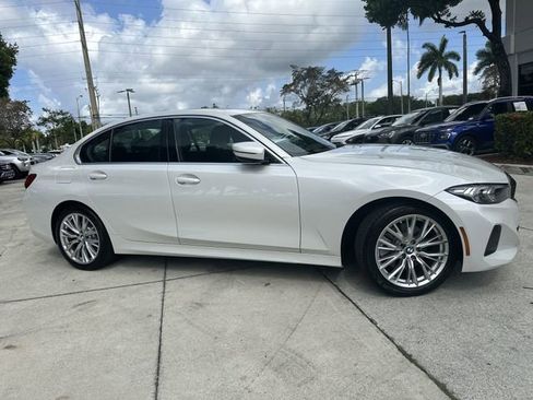 Used 2024 BMW 330i Sedan w/ Convenience Package RWD image 31