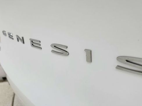 Used 2025 Genesis GV80 3.5T e-SC image 17