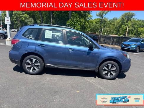 Used 2018 Subaru Forester 2.5i w/ Alloy Wheel Package AWD/4WD image 9