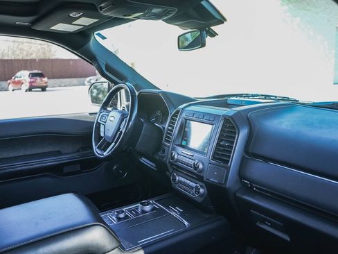 Used 2018 Ford Expedition Limited w/ Equipment Group 302A image 10
