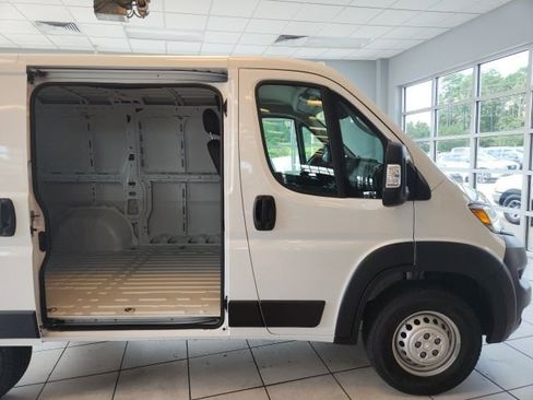New 2025 RAM ProMaster 1500 w/ Convenience Group FWD image 18