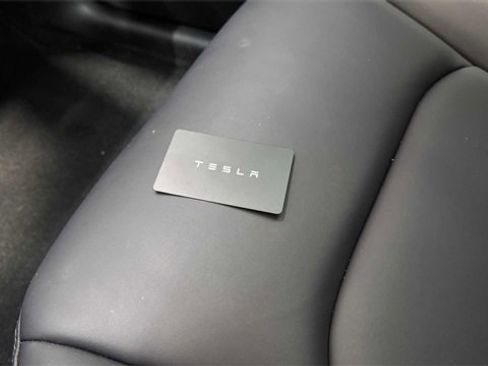 Used 2024 Tesla Model Y Long Range image 27