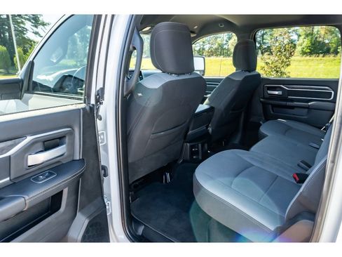 Used 2024 RAM 2500 Big Horn image 12