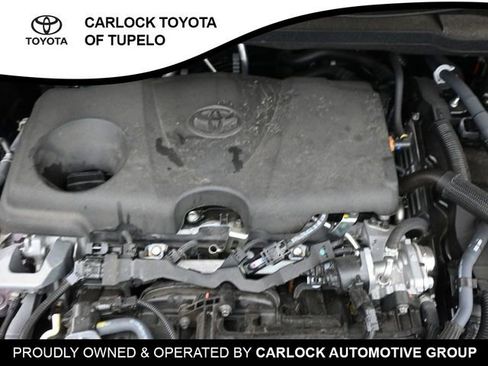 Used 2025 Toyota Sienna XLE image 31
