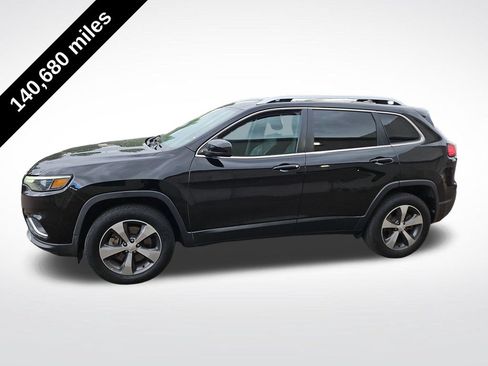 Used 2019 Jeep Cherokee Limited AWD/4WD image 2