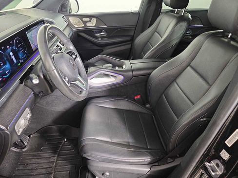 Used 2021 Mercedes-Benz GLS 450 4MATIC image 24