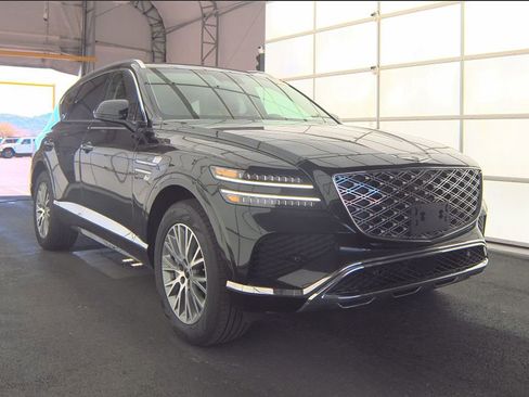 Used 2025 Genesis GV80 2.5T Standard AWD/4WD image 4