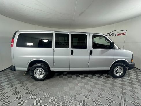 Used 2016 Chevrolet Express 2500 LS image 9