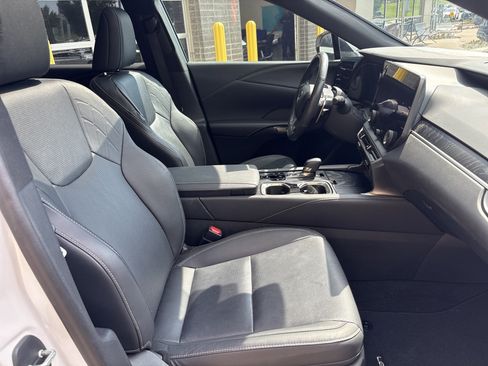 Used 2024 Lexus RX 350 w/ Convenience Package AWD/4WD image 33