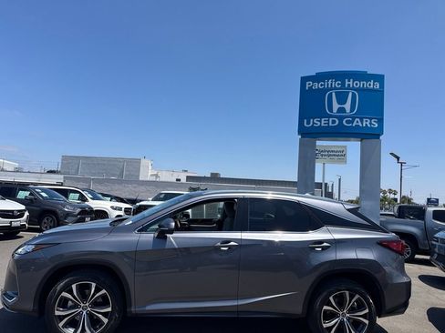 Used 2022 Lexus RX 350 FWD w/ Premium Package image 2