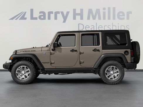 Used 2016 Jeep Wrangler Unlimited Rubicon image 3