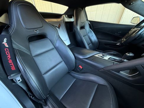 Used 2019 Chevrolet Corvette Stingray Convertible w/ 3LT Preferred Equipment Group image 18