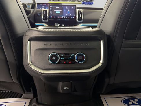 New 2026 Ford Expedition Max Platinum w/ Stealth Performance Package AWD/4WD image 19