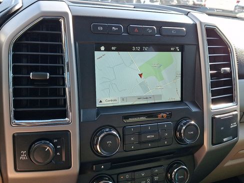 Used 2018 Ford F350 Lariat w/ Lariat Ultimate Package image 20