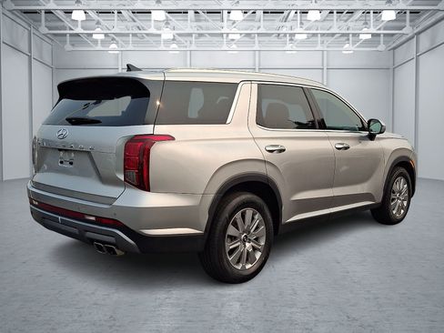 Certified 2024 Hyundai Palisade SEL FWD image 6