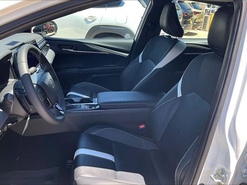 Used 2025 Toyota Camry SE w/ Multimedia Upgrade Package FWD image 18