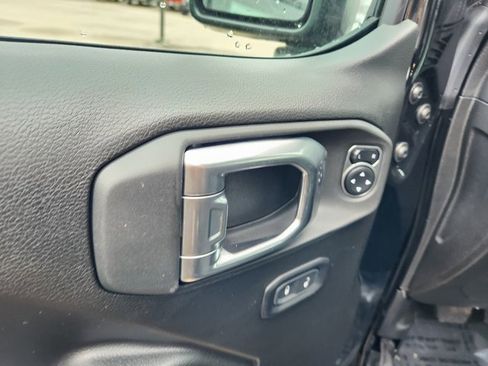 New 2025 Jeep Wrangler Unlimited Rubicon w/ XTREMEE 35" Tire Package image 10