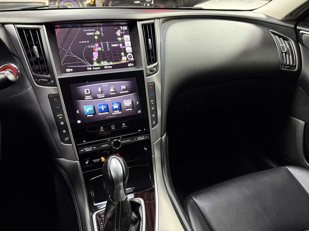 Used 2015 INFINITI Q50 Premium w/ Navigation Package AWD/4WD image 18