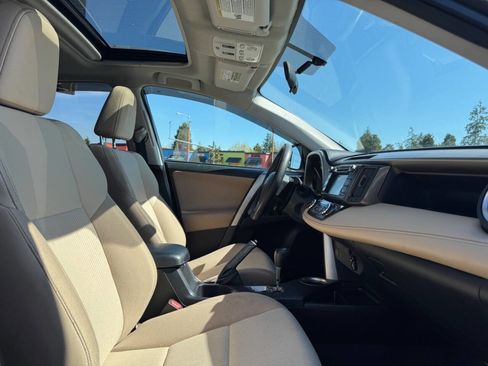 Used 2015 Toyota RAV4 XLE FWD image 15