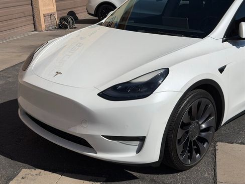 Used 2021 Tesla Model Y Performance AWD/4WD image 11