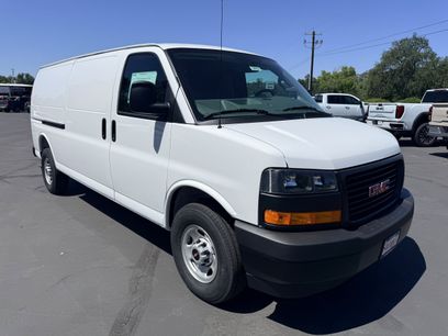 New 2026 GMC Savana 3500 Extended