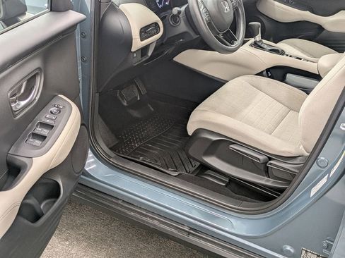 Used 2023 Honda HR-V LX image 21