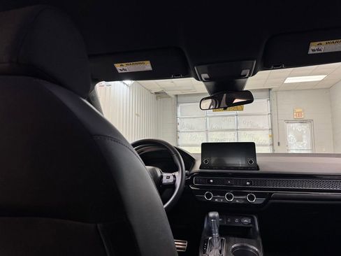 Used 2025 Honda Civic Sport image 18