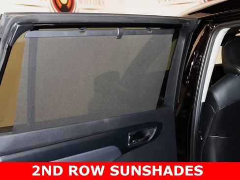 Used 2021 Toyota Highlander XLE image 19