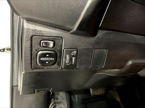 Used 2017 Toyota Corolla SE w/ Carpet Mat Package (TMS) FWD image 35