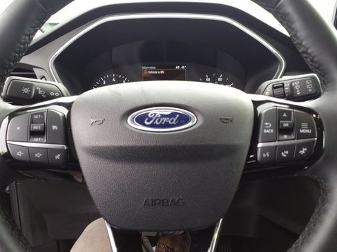 Used 2022 Ford Escape SE w/ Cold Weather Package image 12