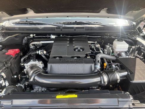 Used 2026 Nissan Frontier PRO-4X AWD/4WD image 32