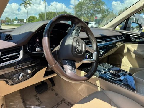 Used 2019 Audi Q7 3.0T Prestige AWD/4WD image 11