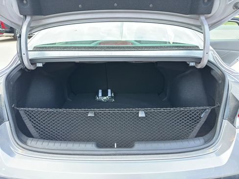 New 2025 Hyundai Elantra SEL image 36