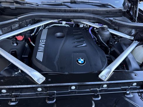 Used 2023 BMW X7 xDrive40i w/ Premium Package image 28