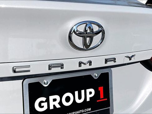 Used 2022 Toyota Camry LE image 29